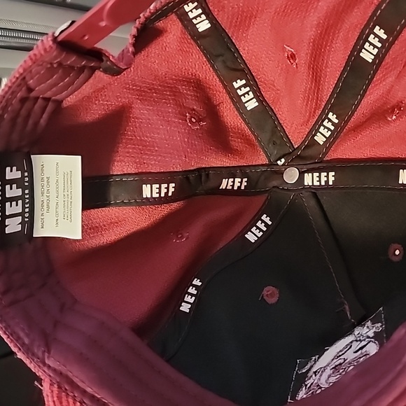 Authentic The Neff Co. Magic Mushrooms Corduroy Snapback In Burgandy - Picture 3 of 4